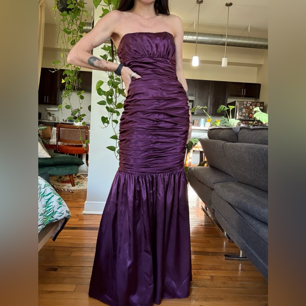 Elegant Purple Evening Prom Gown Y2K size S